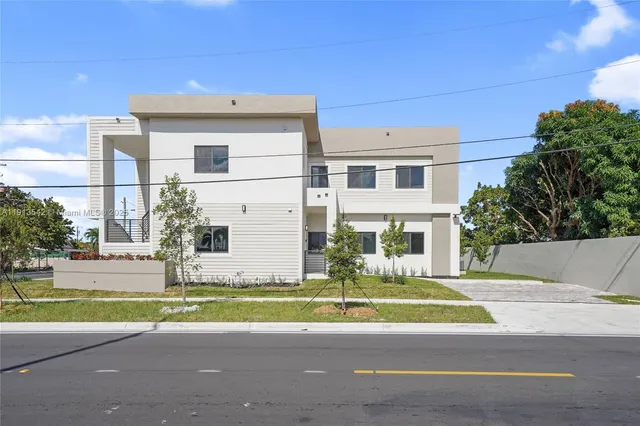 $3,500 | 4309 East 8th Court, Unit A, Hialeah, FL 33013