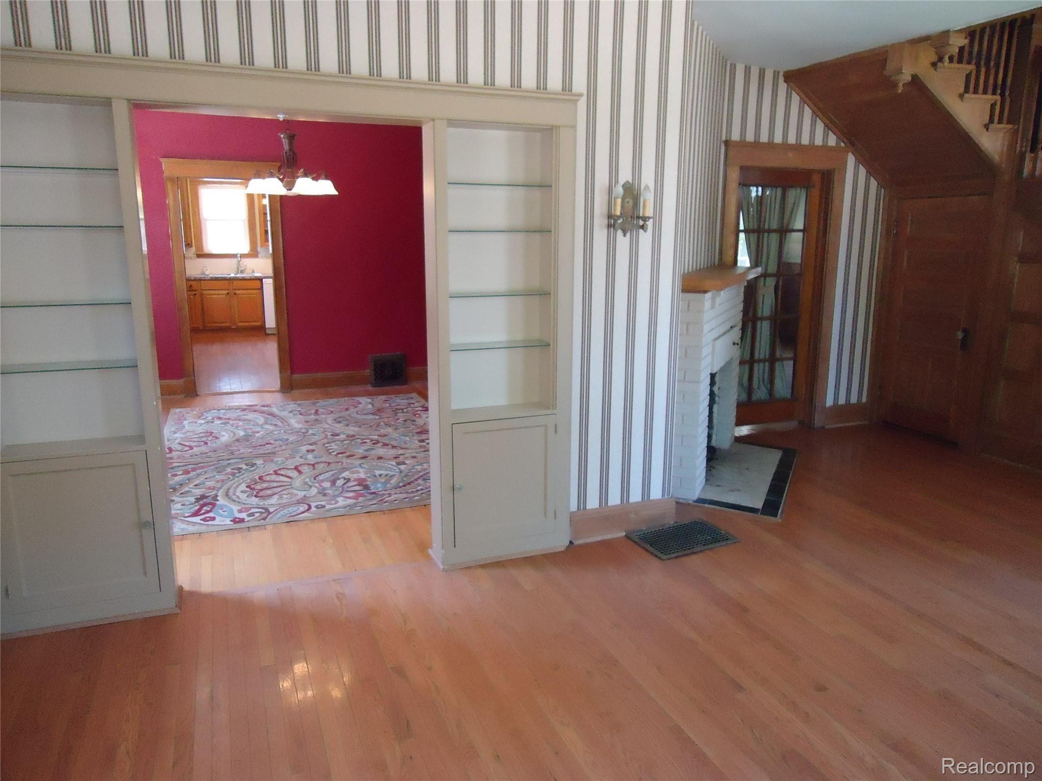 1910 6th Street Bay City, MI 48708 - Photo 23 of 66 DSC07690.JPG