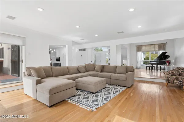 $1,375,000 | 220 Tracy Drive, Morganville, NJ 07751