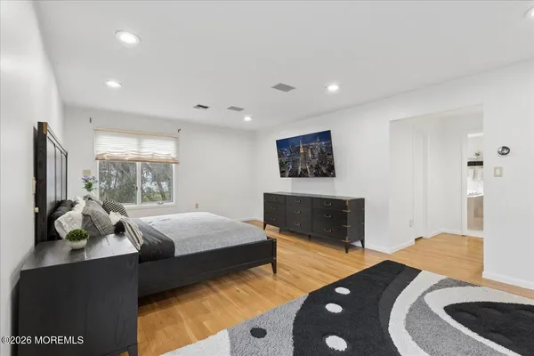 $1,375,000 | 220 Tracy Drive, Morganville, NJ 07751