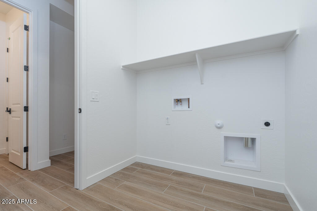 1244 East Prescott Street Gilbert, AZ 85298 - Photo 7 of 17 a view of an empty room