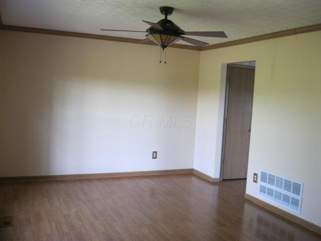 4812 Amber Crossing Road Columbus, OH 43232 - Photo 3 of 20 Gallery Image 3