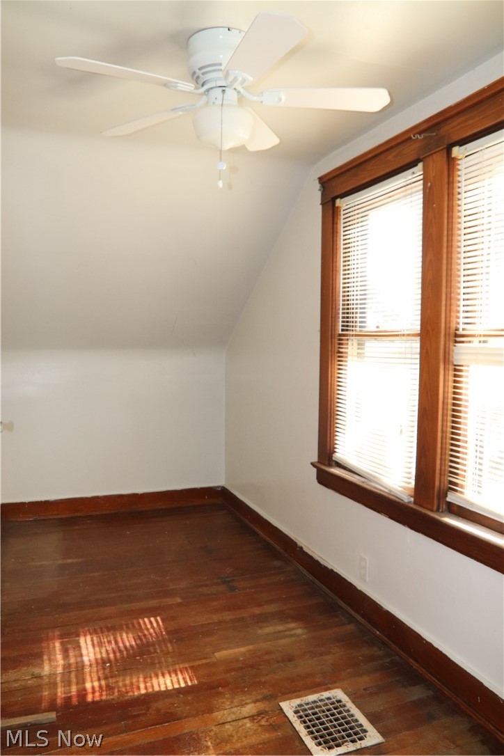 6219 Hathaway Road Cleveland, OH 44125 - Photo 15 of 24 Gallery Image 15