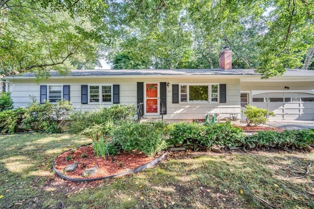213 Wolf Swamp Road Longmeadow, MA 01106 - Photo 1 of 32 Gallery Image 1