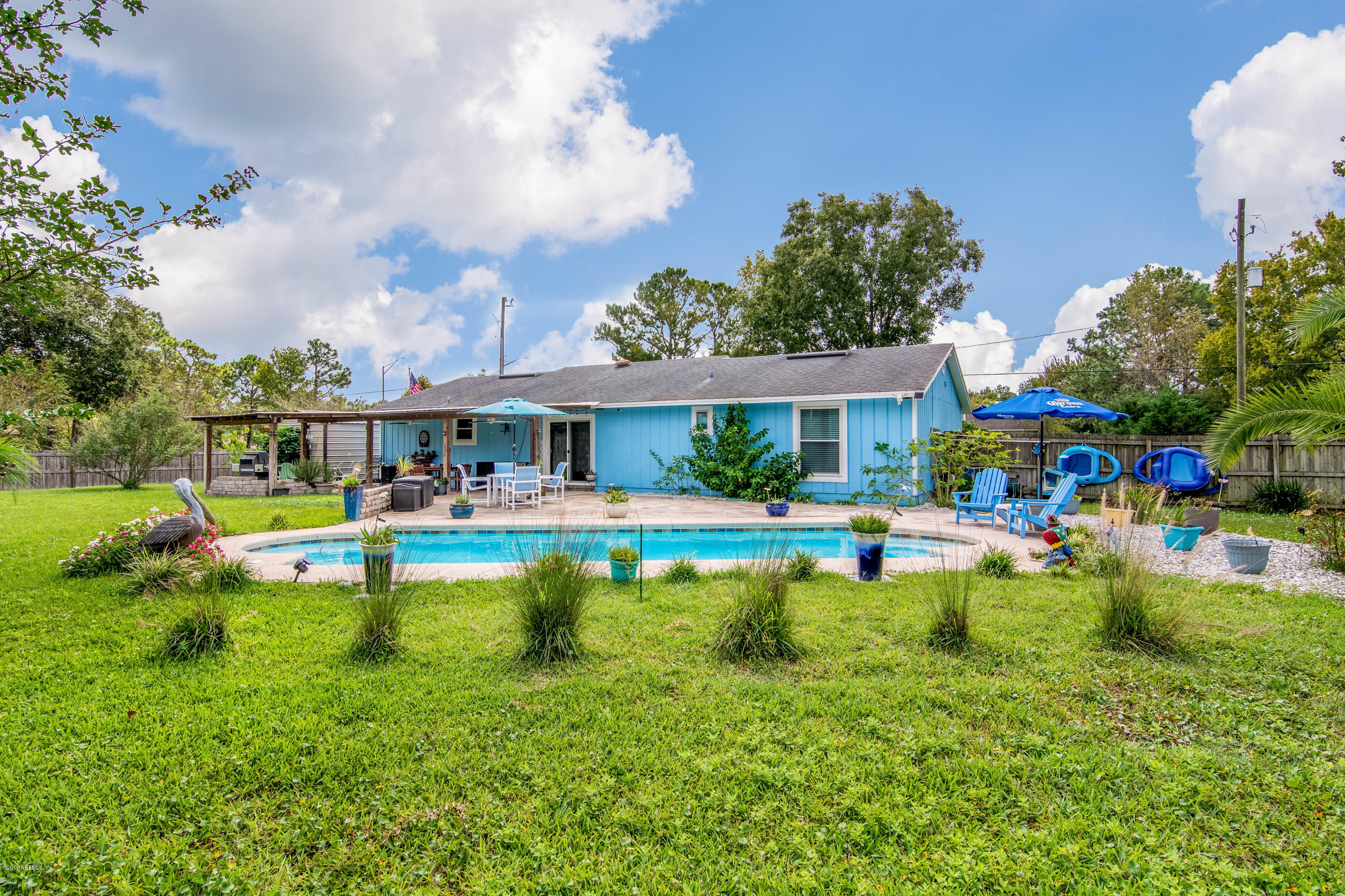 13637 Fanshowe Road Jacksonville, FL 32246 - Photo 4 of 32 Backyard OASIS