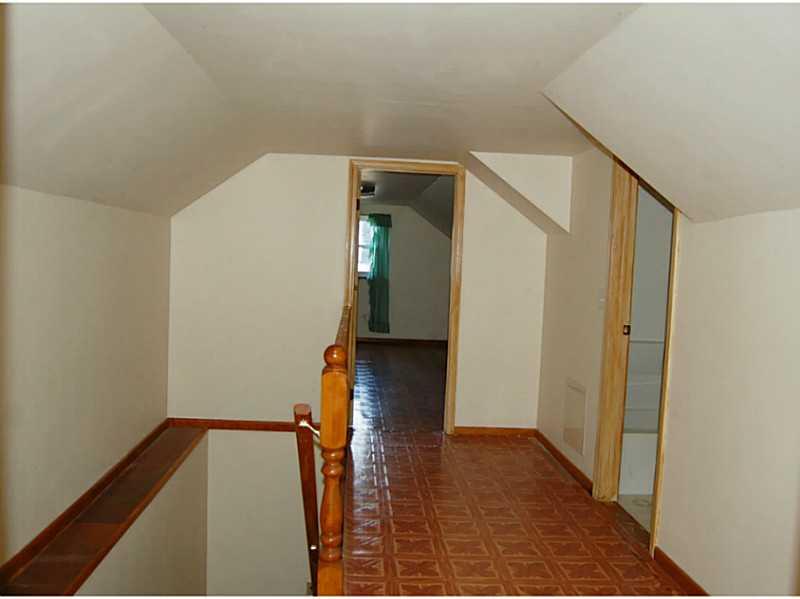 333 Center Road Monroeville, PA 15146 - Photo 10 of 17 Other. 2nd Floor Hall