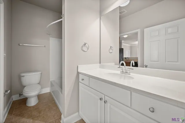 $147,900 | 900 Dean Lee Drive, Unit 106, Baton Rouge, LA 70820