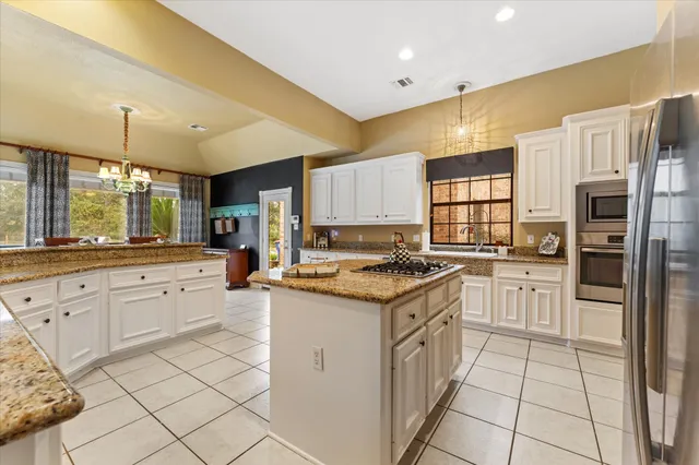 $984,500 | 1019 Towering Oaks Street, Magnolia, TX 77355