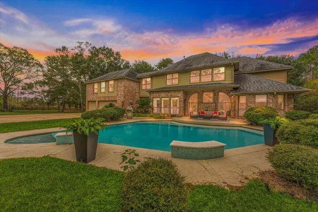 $984,500 | 1019 Towering Oaks Street, Magnolia, TX 77355