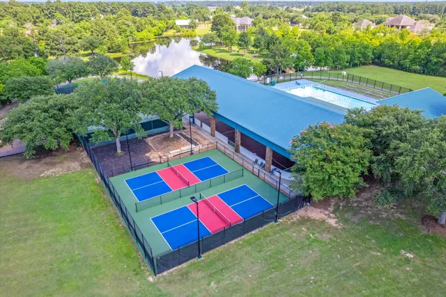 $984,500 | 1019 Towering Oaks Street, Magnolia, TX 77355