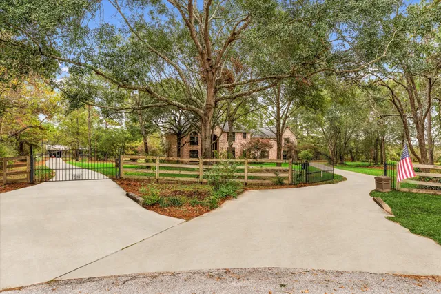 $984,500 | 1019 Towering Oaks Street, Magnolia, TX 77355
