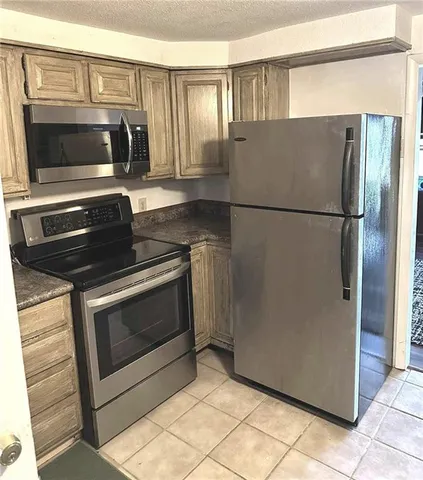 $225,000 | 6004 Amazonia Road, St. Joseph, MO 64505