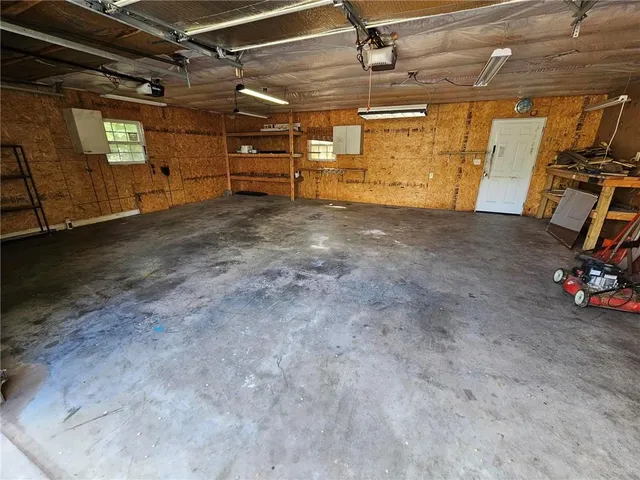 $225,000 | 6004 Amazonia Road, St. Joseph, MO 64505