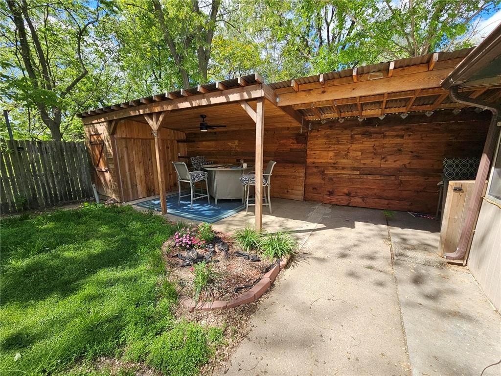 6004 Amazonia Road St. Joseph, MO 64505 - Photo 24 of 33