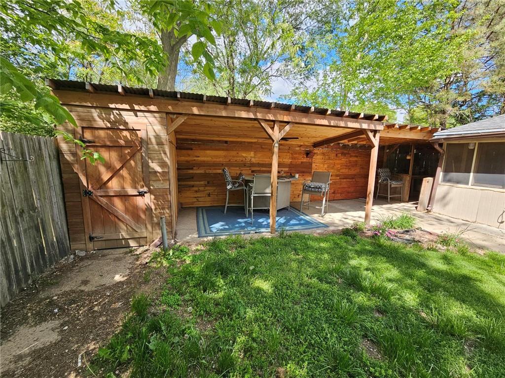 6004 Amazonia Road St. Joseph, MO 64505 - Photo 25 of 33