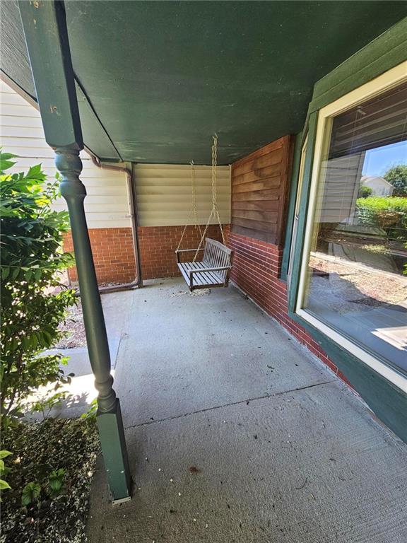 6004 Amazonia Road St. Joseph, MO 64505 - Photo 4 of 33