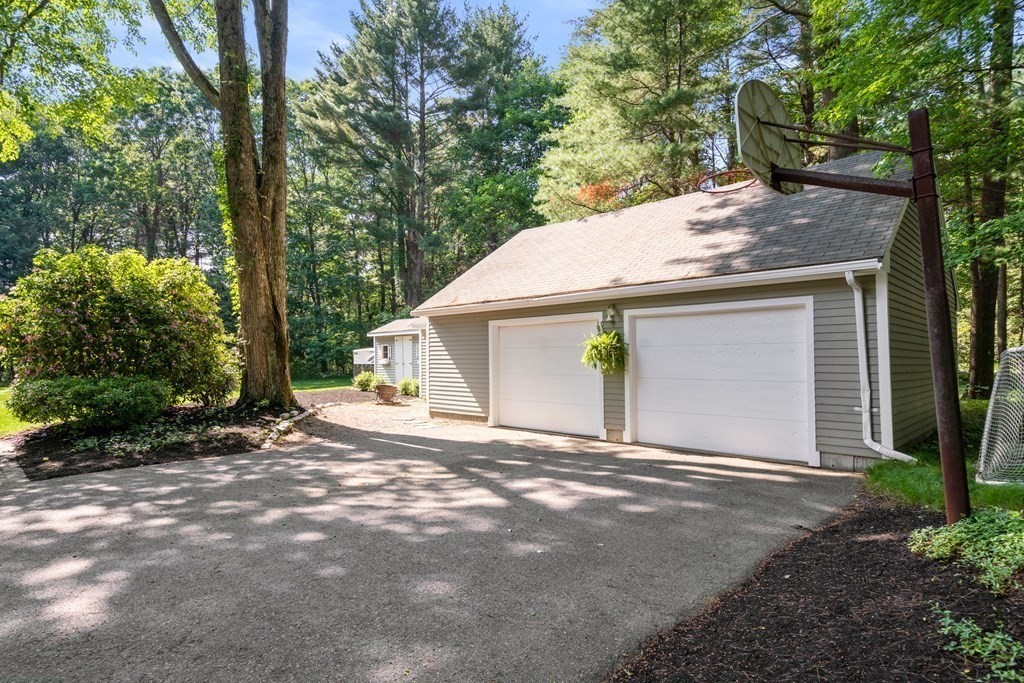 104 Lincoln Road Wayland, MA 01778 - Photo 29 of 38 Gallery Image 29