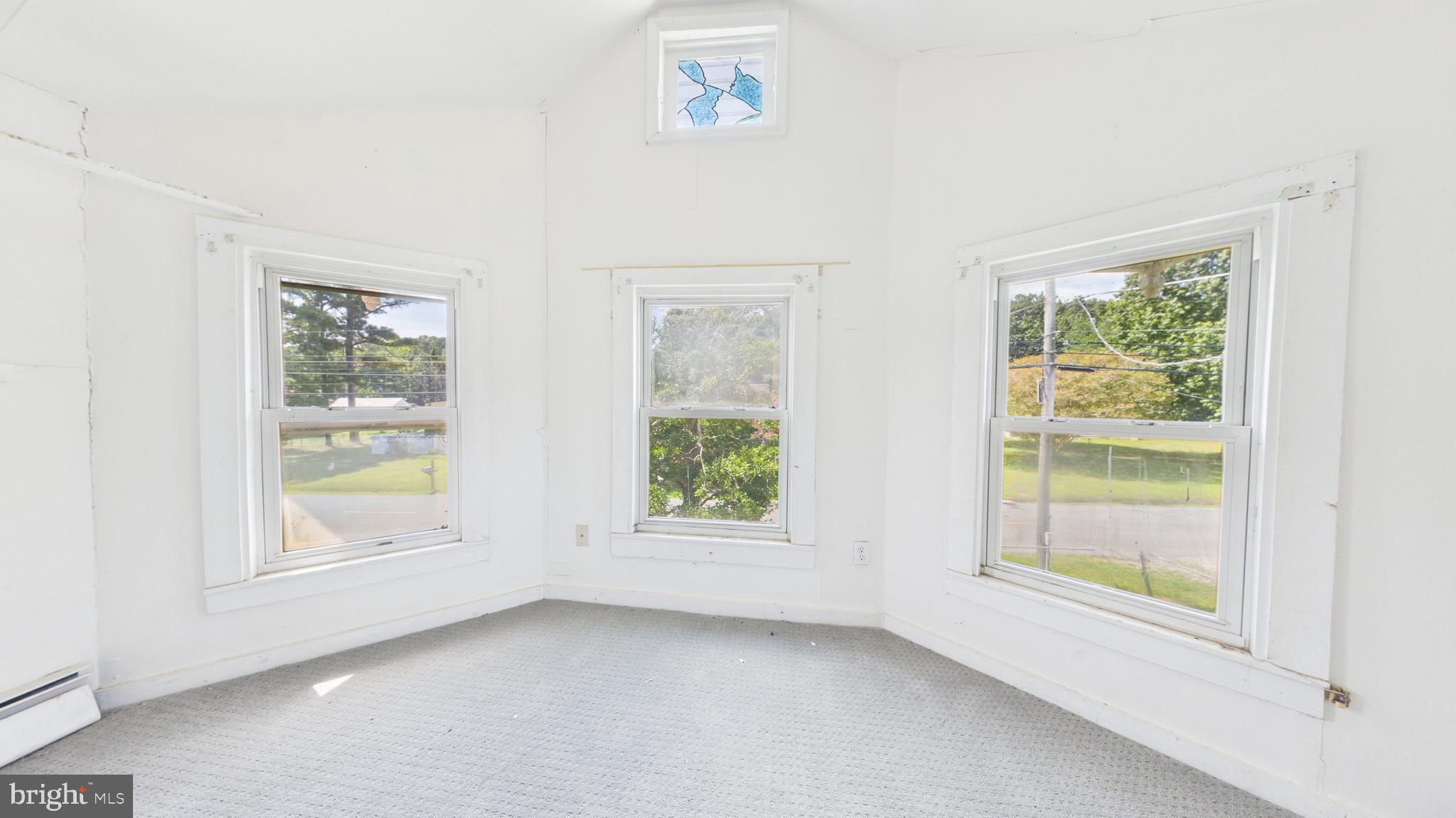 26590 Mariners Road Crisfield, MD 21817 - Photo 4 of 26 Gallery Image 4