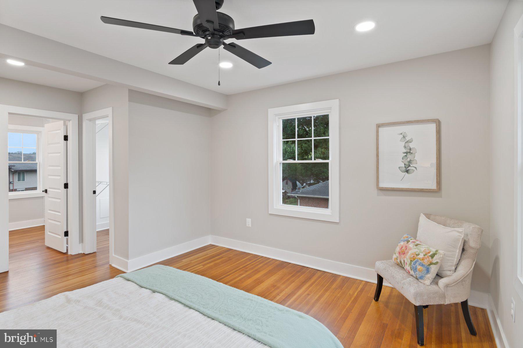 509 Valcour Road Catonsville, MD 21228 - Photo 16 of 40 a bedroom with a bed and a window