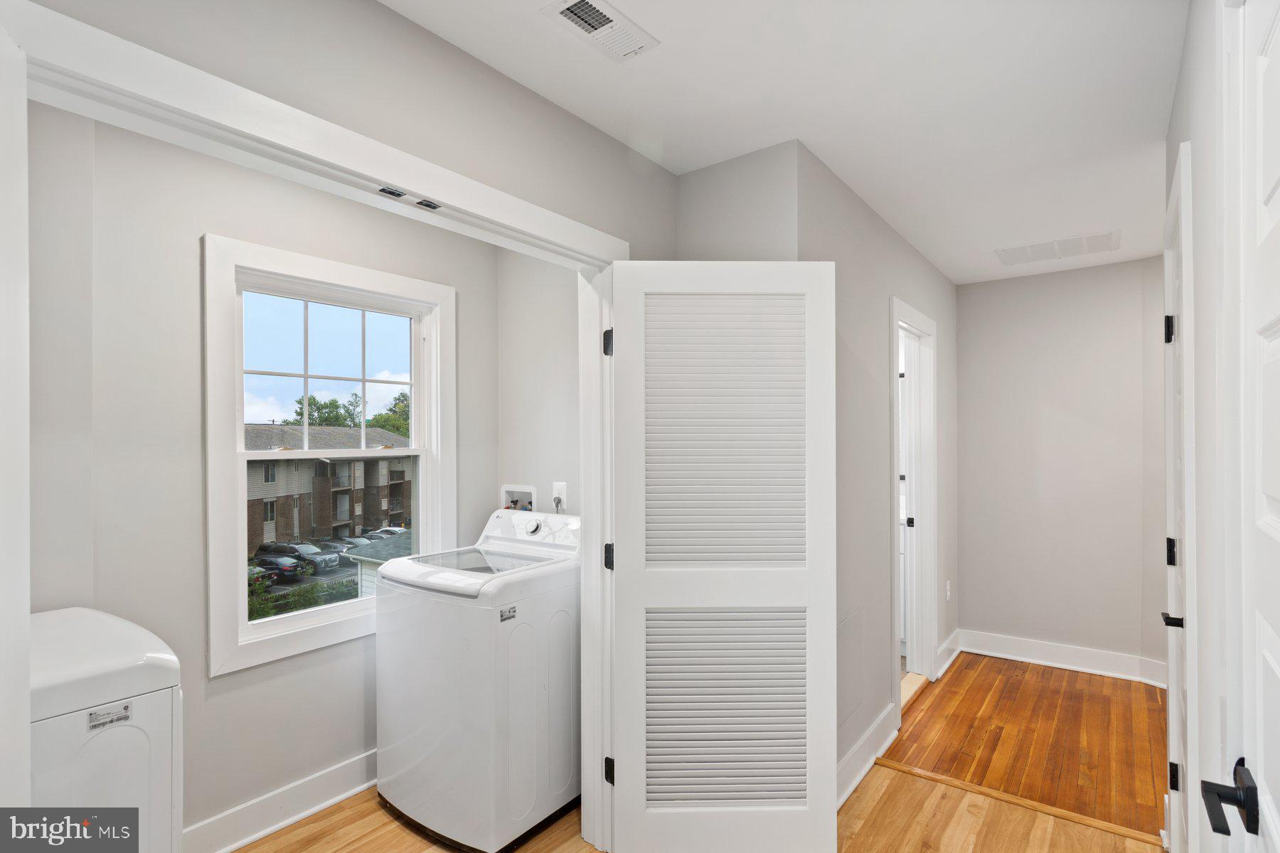 509 Valcour Road Catonsville, MD 21228 - Photo 22 of 40 a bathroom with a sink and a mirror