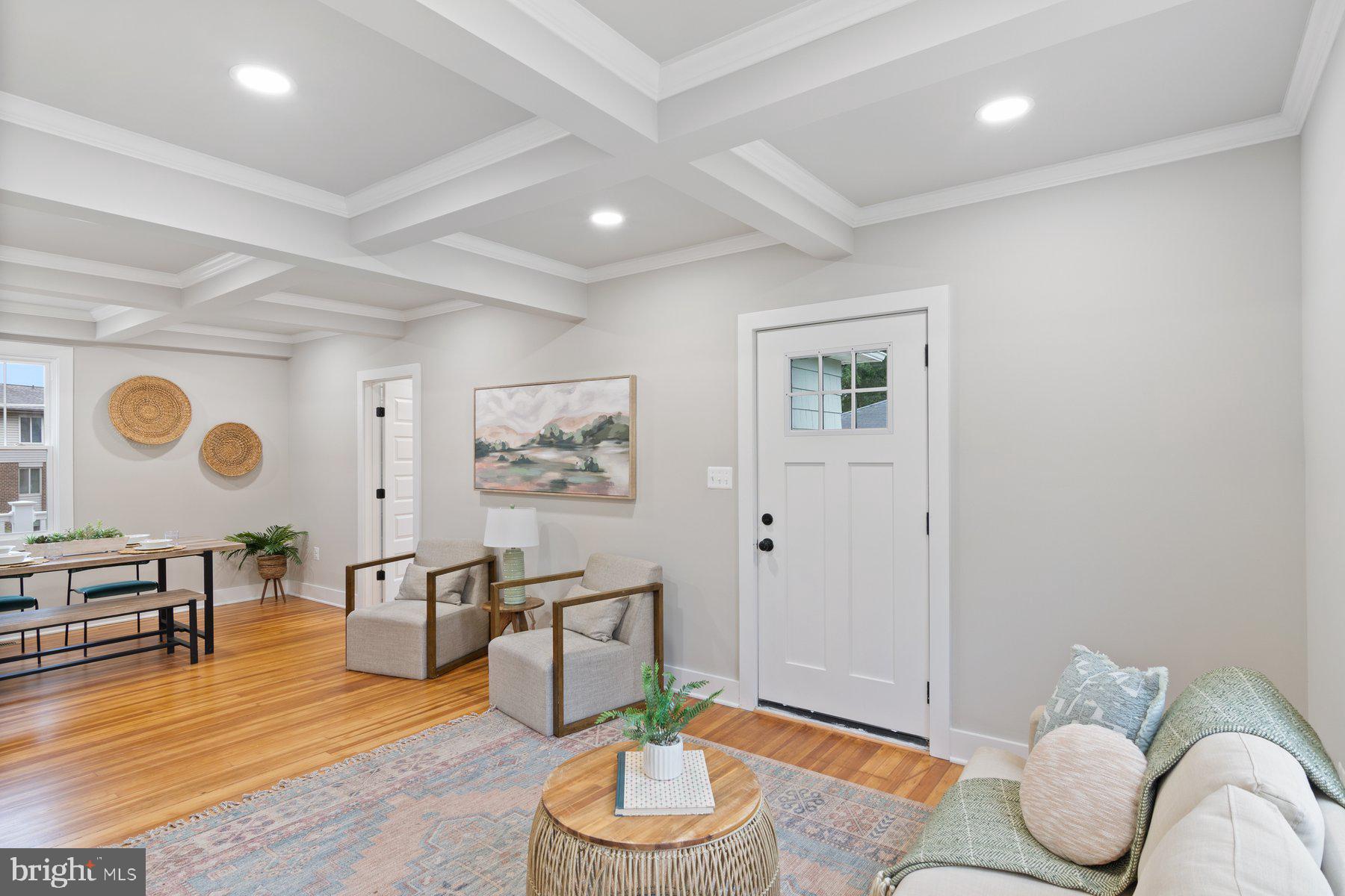 509 Valcour Road Catonsville, MD 21228 - Photo 5 of 40 a living room with furniture and a wooden floor