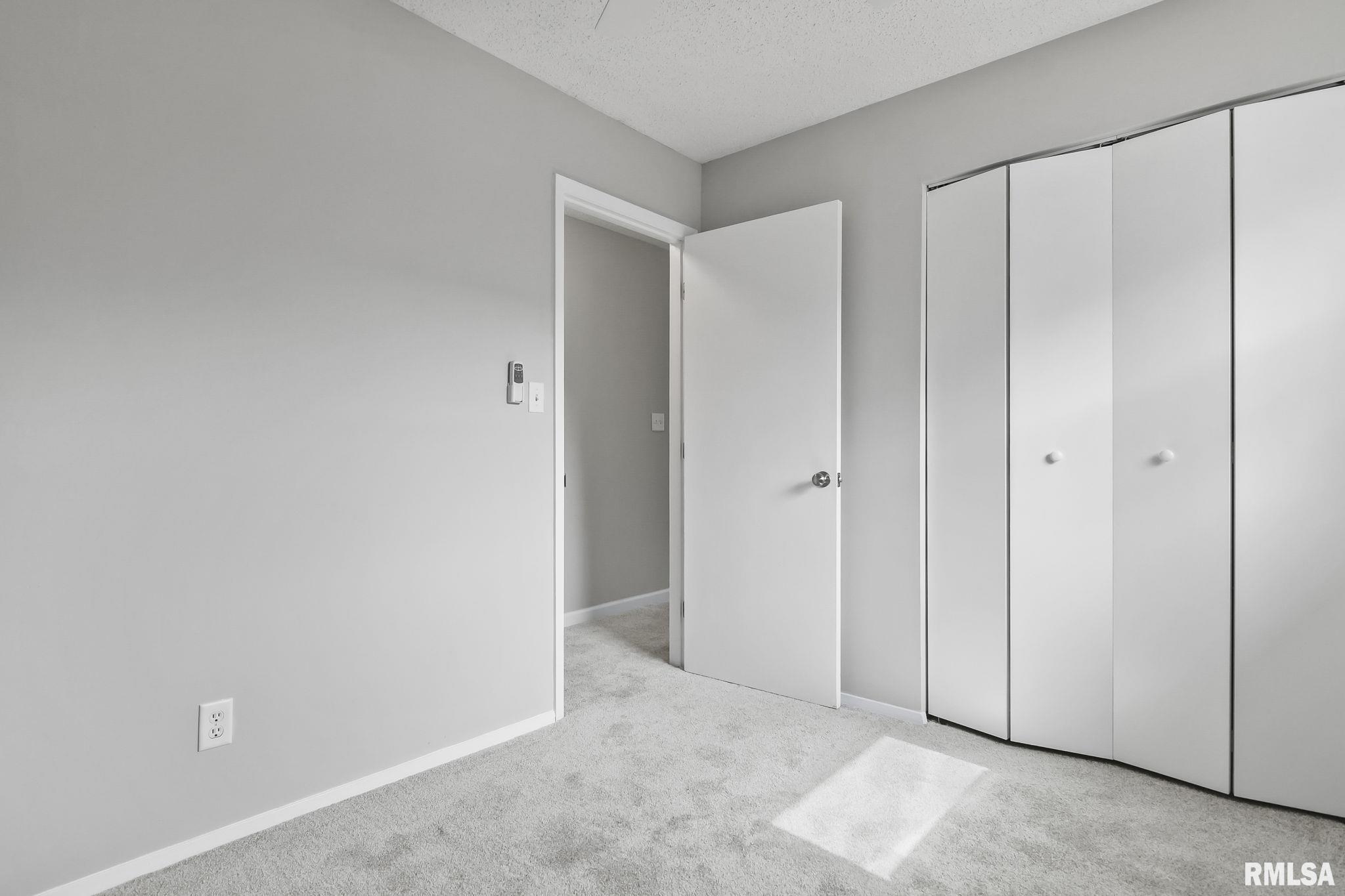 100 Hawkeye Way Springfield, IL 62707 - Photo 20 of 30