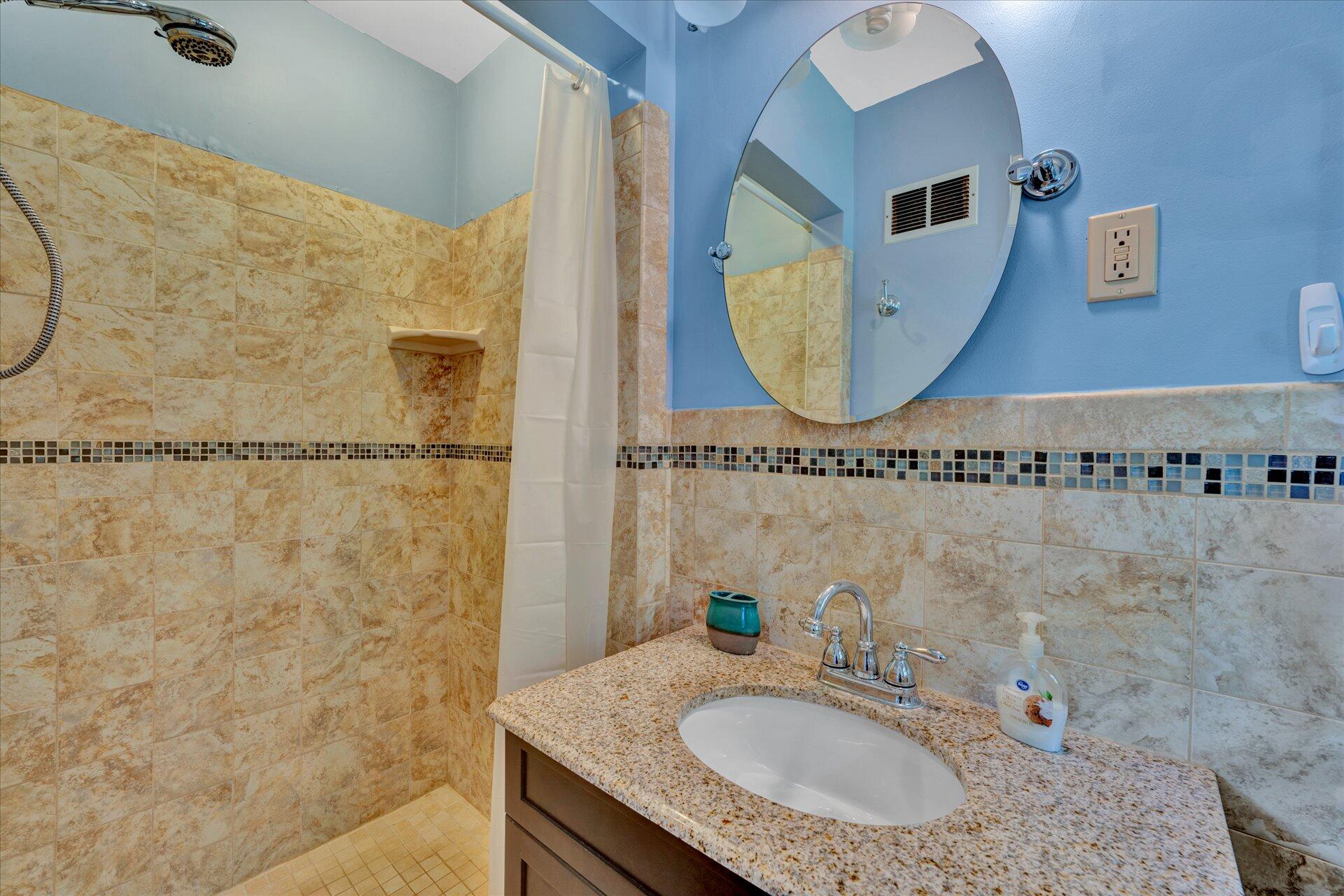 2501 Sprucewood Road Southwest Roanoke, VA 24015 - Photo 21 of 46 Master Bath