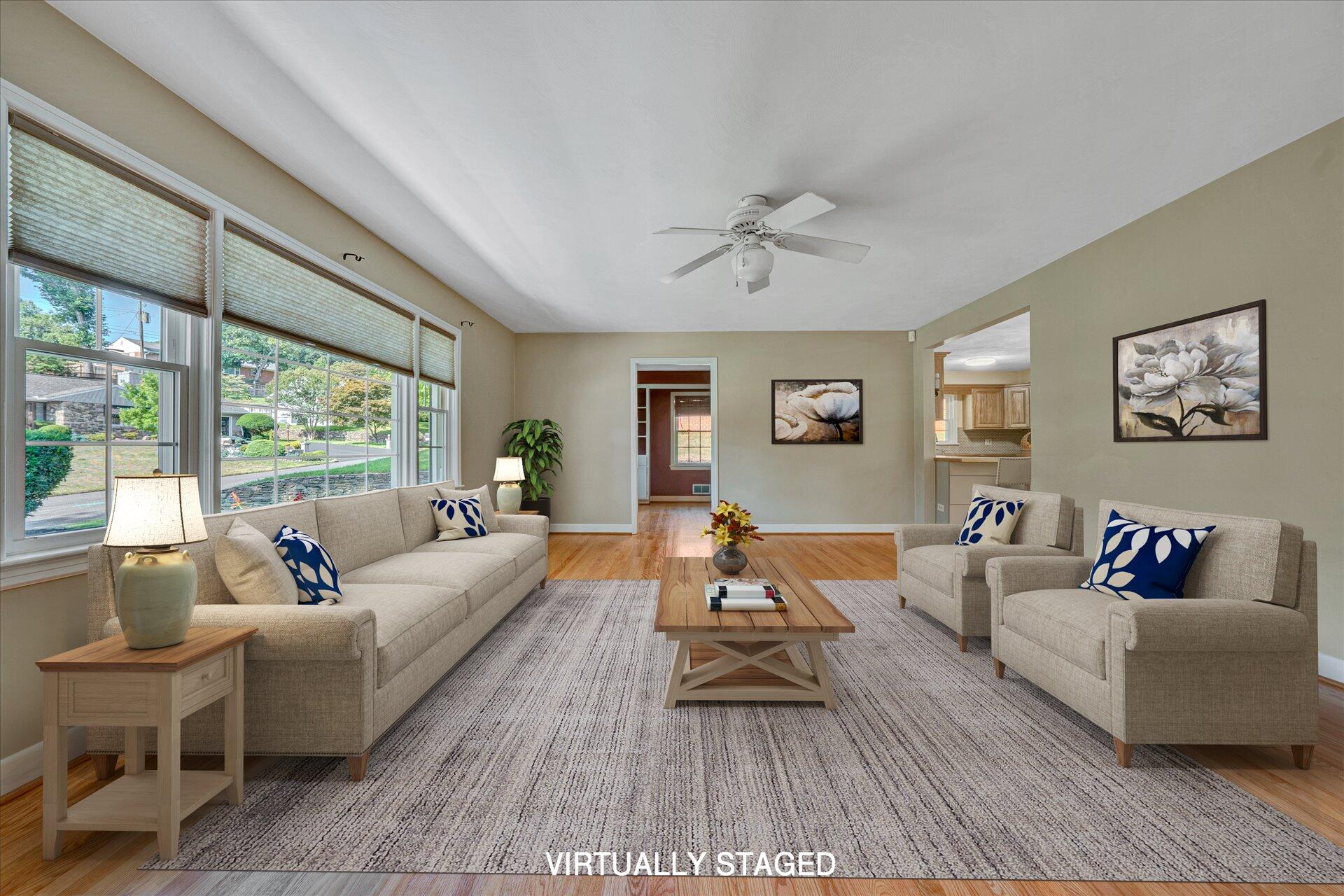 2501 Sprucewood Road Southwest Roanoke, VA 24015 - Photo 5 of 46 Living Room