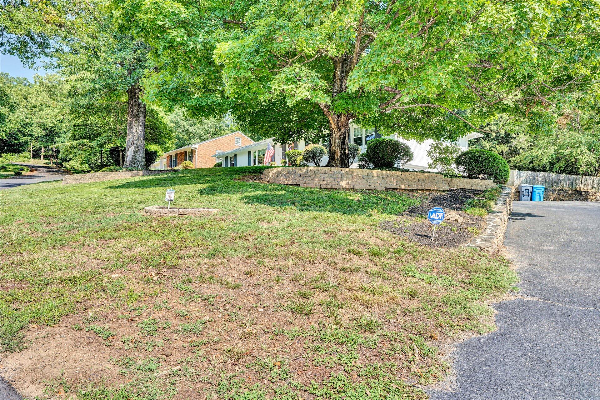 2501 Sprucewood Road Southwest Roanoke, VA 24015 - Photo 43 of 46 44-DSC00115