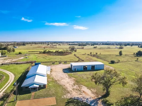 $775,000 | 807 Fm-489, Donie, TX 75838