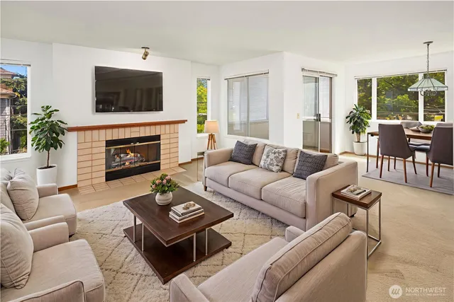 $449,995 | 1312 South Massachusetts Street, Unit 202, Seattle, WA 98144