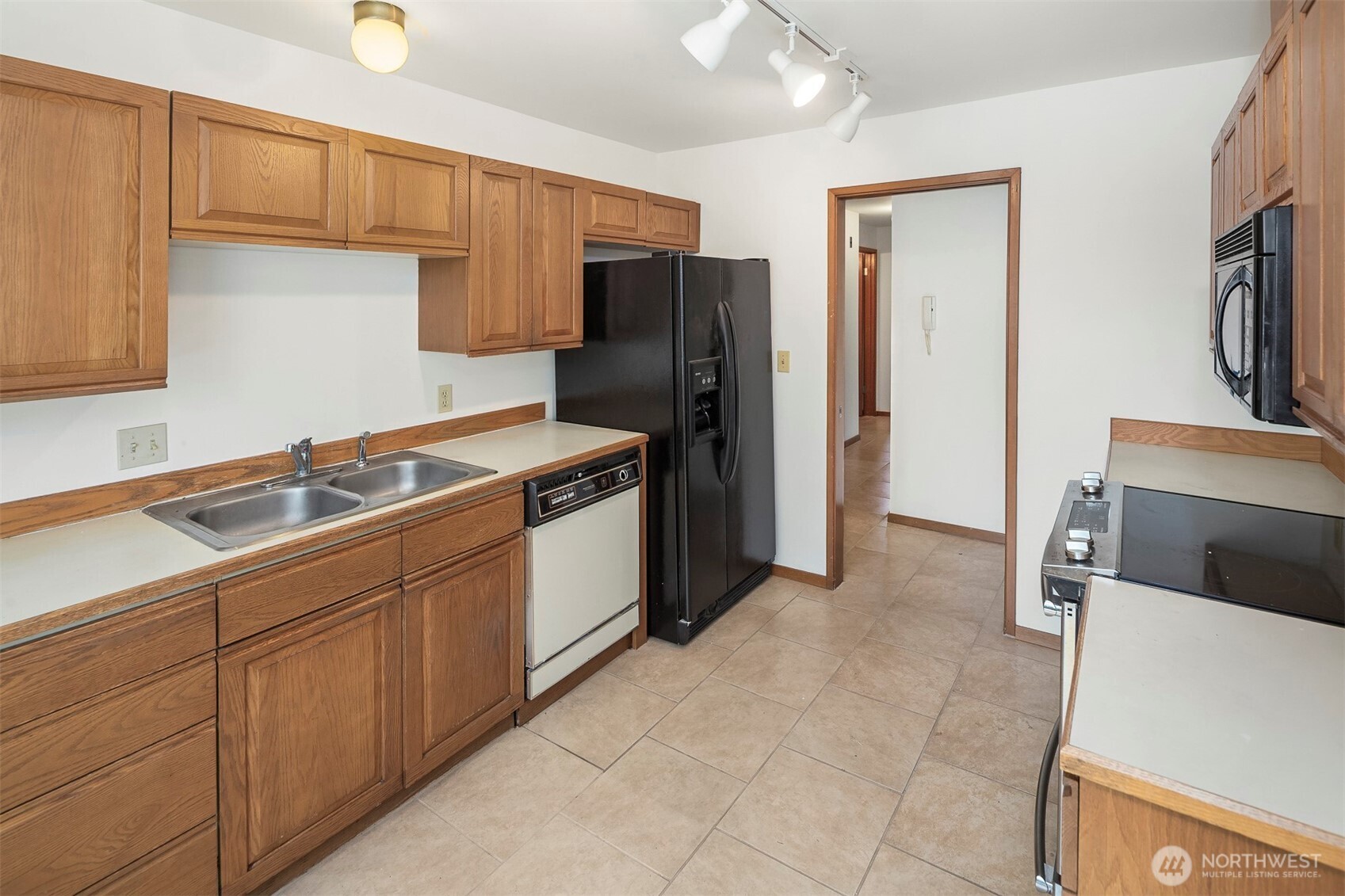 1312 South Massachusetts Street, Unit 202 Seattle, WA 98144 - Photo 7 of 18