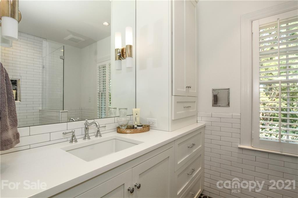 5200 Hardison Road Charlotte, NC 28226 - Photo 24 of 47 Gallery Image 24