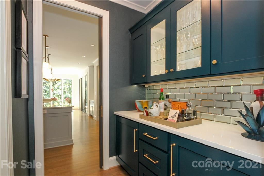 5200 Hardison Road Charlotte, NC 28226 - Photo 10 of 47 Gallery Image 10