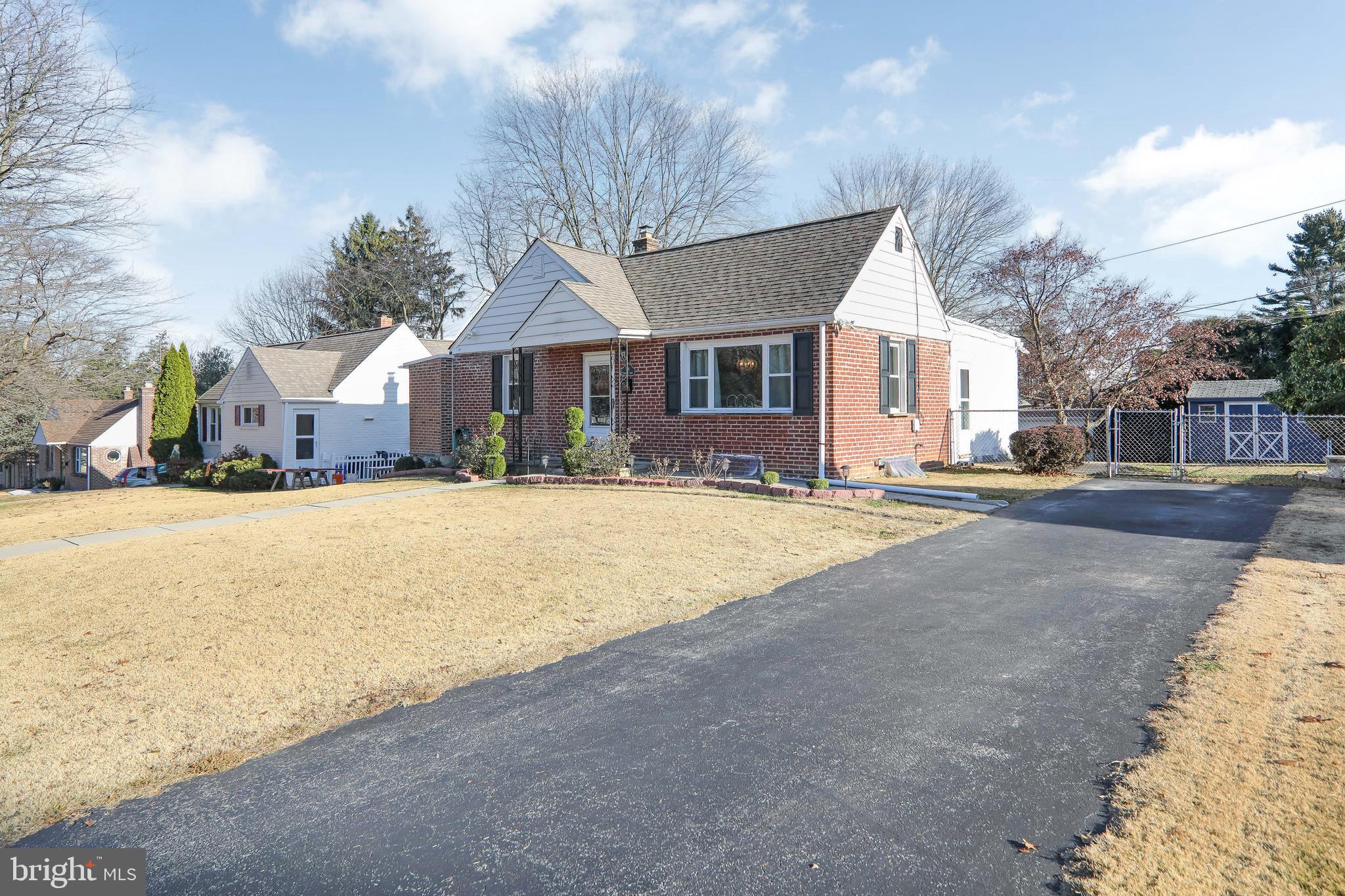 29 Hillside Road Broomall, PA 19008 - Photo 2 of 33 Gallery Image 2