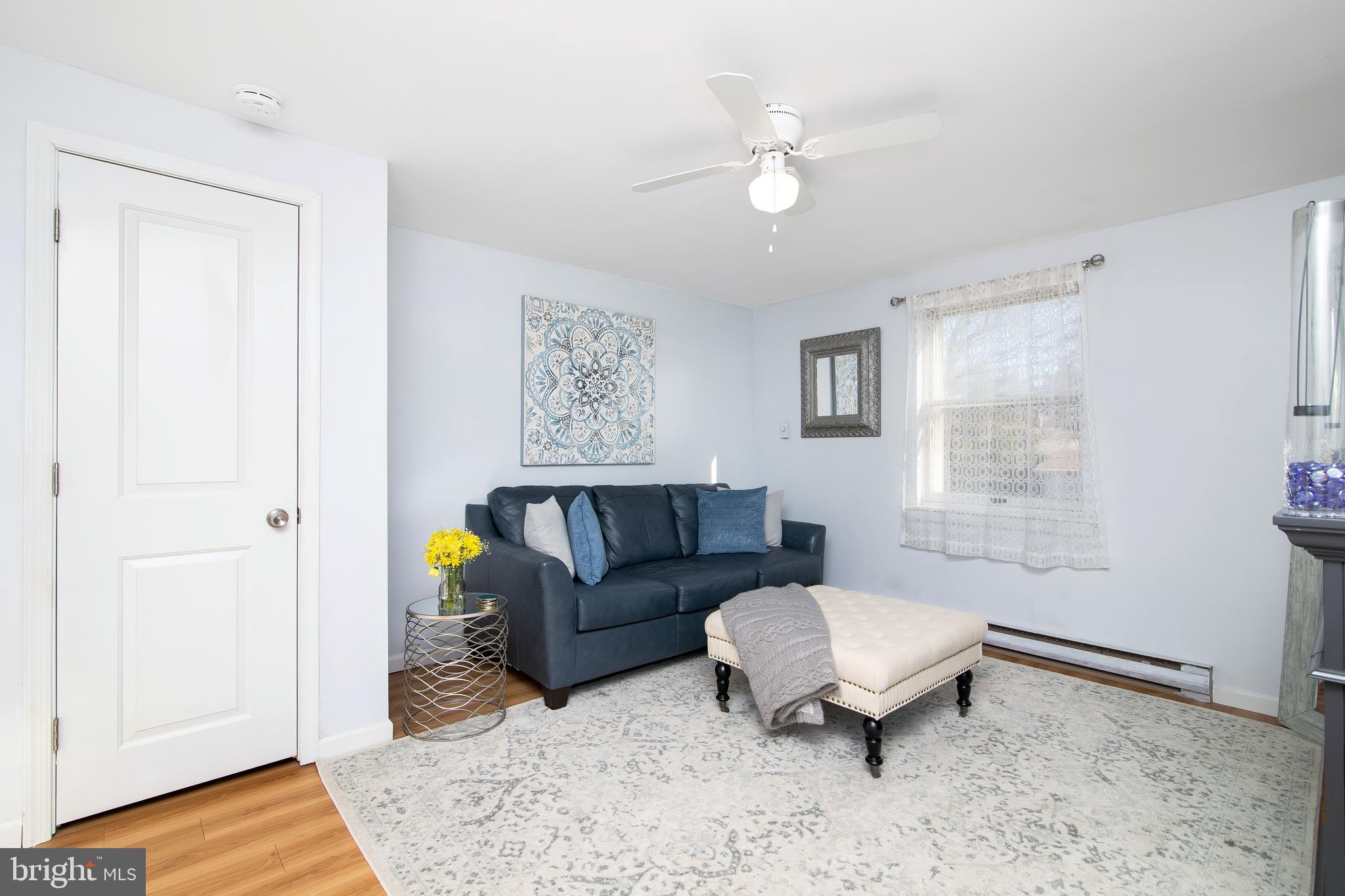 29 Hillside Road Broomall, PA 19008 - Photo 11 of 33 Opt 3rd Bedroom currently used as a den/family rm
