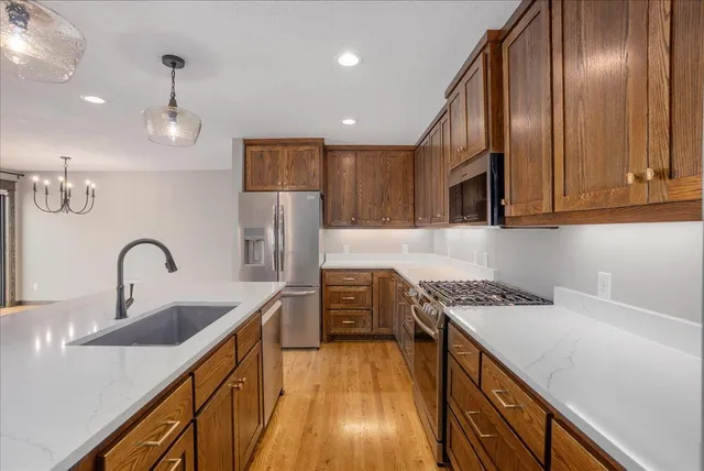 $539,900 | 1633 Rolling Hills Lane, River Falls, WI 54022