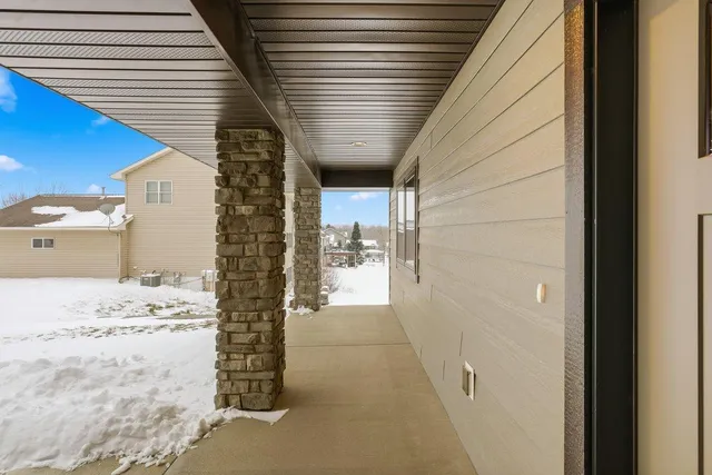 $539,900 | 1633 Rolling Hills Lane, River Falls, WI 54022