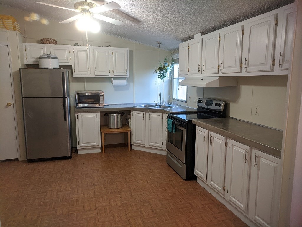 557 Hungry Hollow Road Southeast Cleveland, TN 37323 - Photo 6 of 24 Gallery Image 6