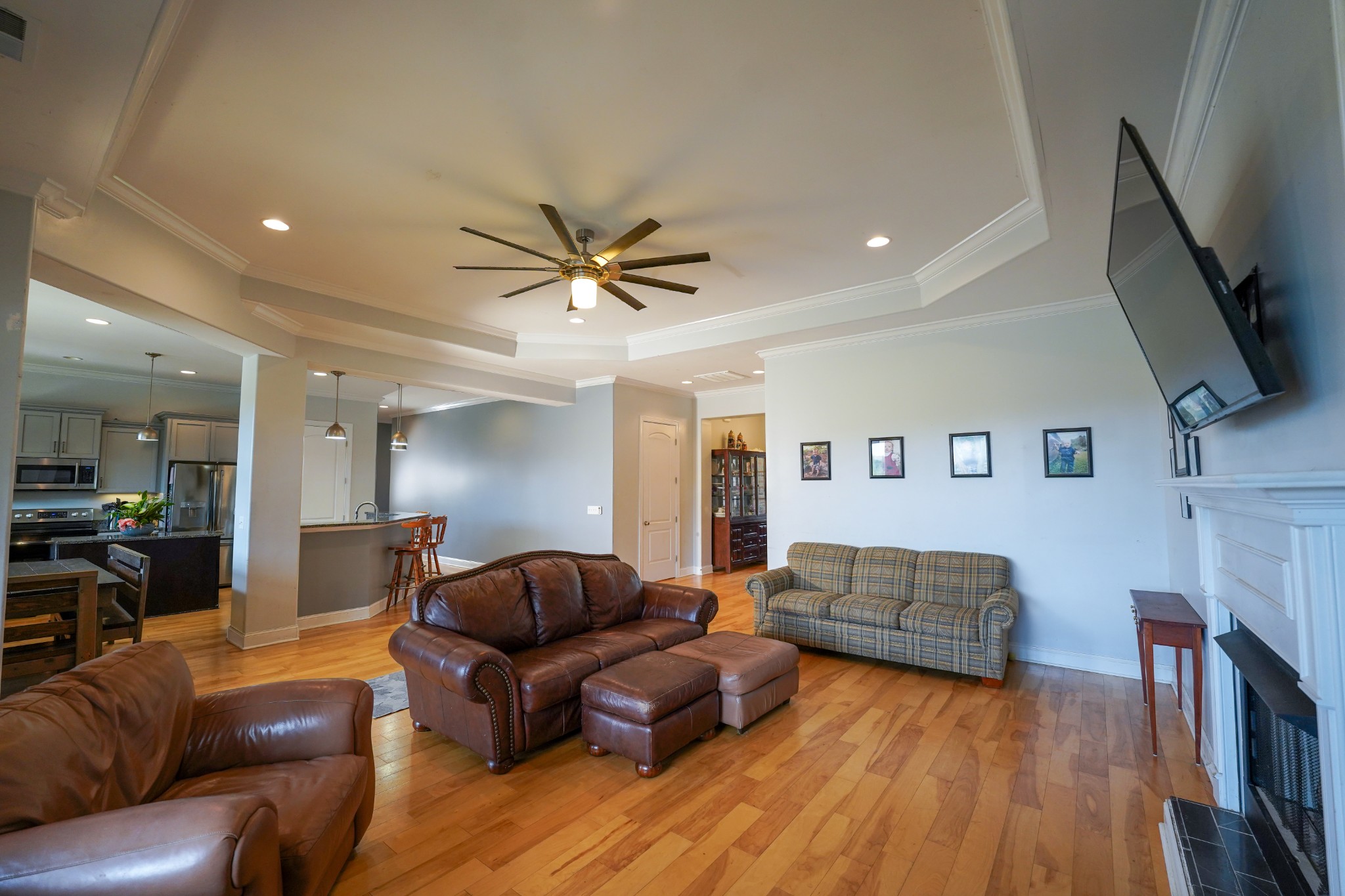 2172 Fellowship Road Mount Juliet, TN 37122 - Photo 19 of 53 a living room with furniture and a flat screen tv