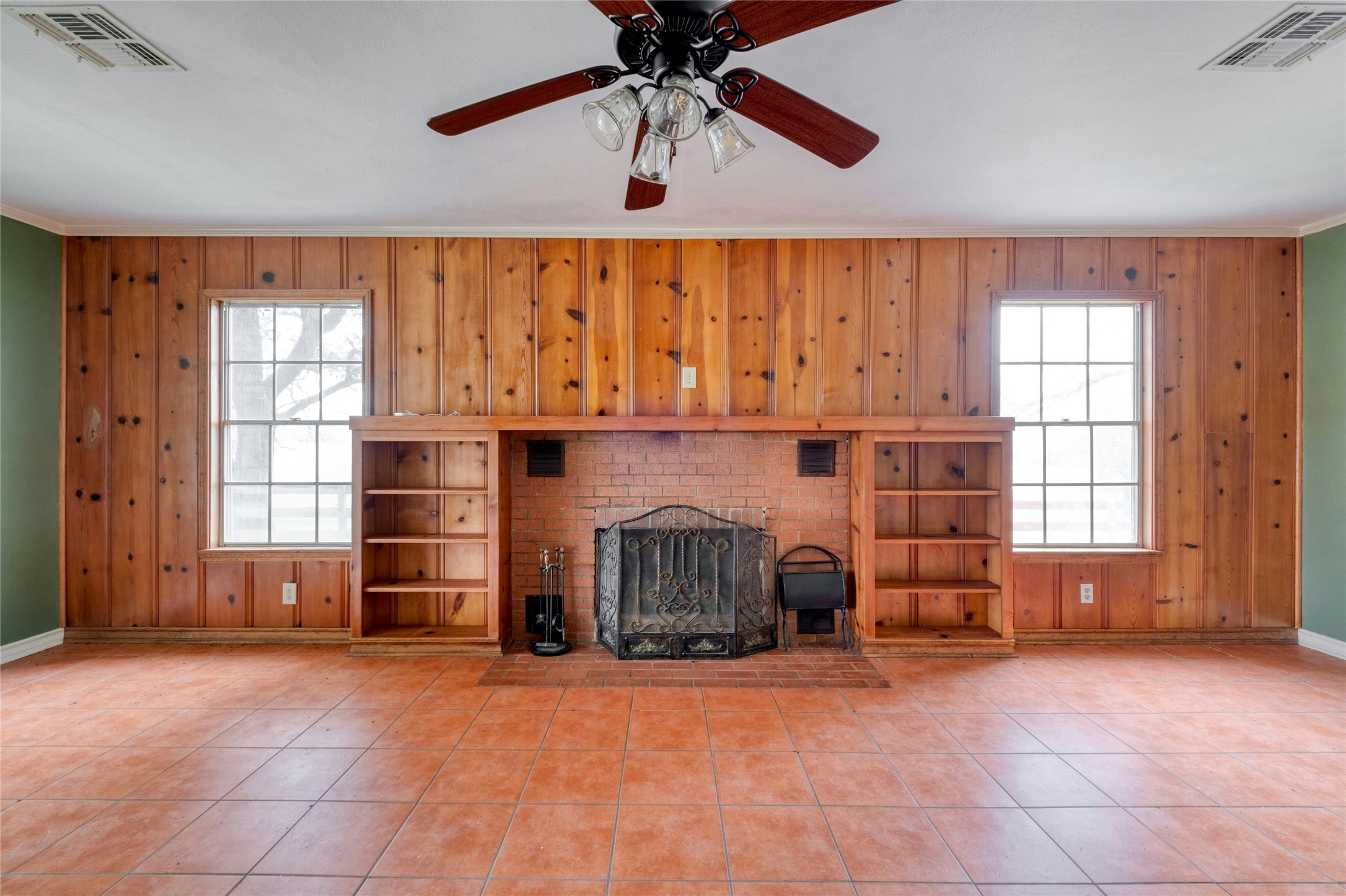 103 Robin Lane Luling, TX 78648 - Photo 14 of 40