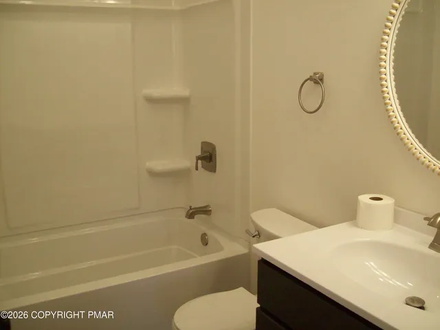 $1,850 | 733 Ann Street, Unit 1, Stroudsburg, PA 18360