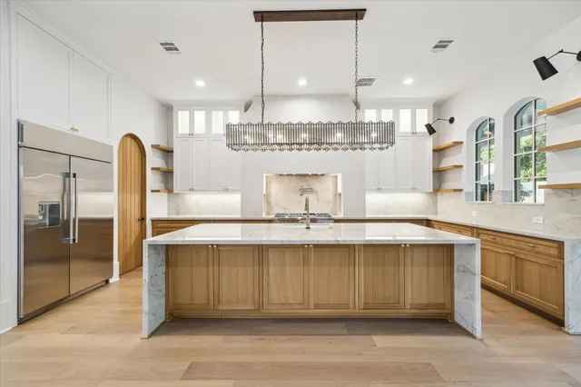 $2,239,000 | 1519 Candlelight Lane, Houston, TX 77018