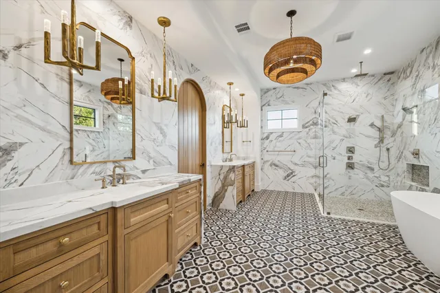 $2,239,000 | 1519 Candlelight Lane, Houston, TX 77018