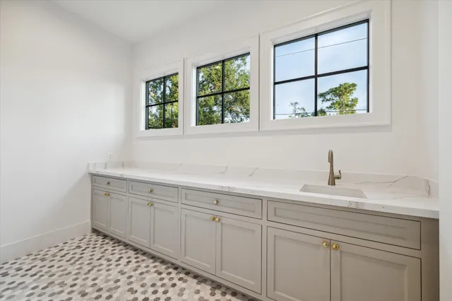 $2,239,000 | 1519 Candlelight Lane, Houston, TX 77018