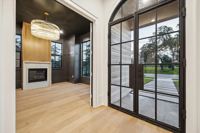 $2,239,000 | 1519 Candlelight Lane, Houston, TX 77018