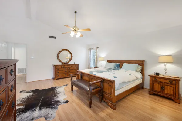 $645,000 | 30 Eagle Rock Place, The Woodlands, TX 77381