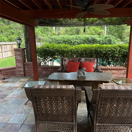 $645,000 | 30 Eagle Rock Place, The Woodlands, TX 77381