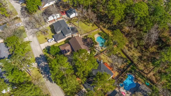 $645,000 | 30 Eagle Rock Place, The Woodlands, TX 77381