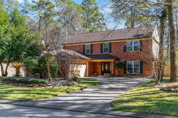 $645,000 | 30 Eagle Rock Place, The Woodlands, TX 77381